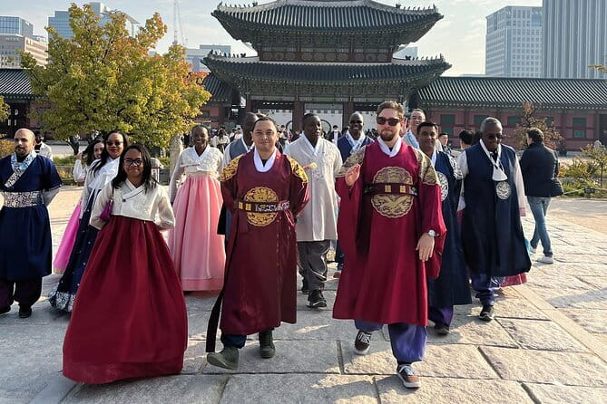 1 Day Private Full DMZ Tour in Seoul with Crystal Gondola - Food, water, and what to pack for a no-lunch DMZ day