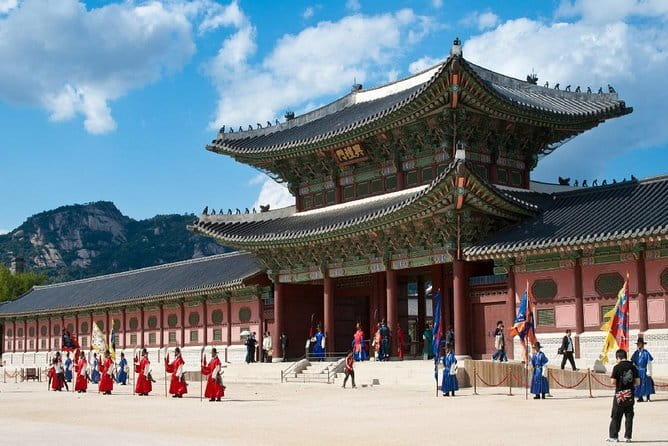 1 Day Private Full DMZ Tour in Seoul with Crystal Gondola - Price and value: what you’re really paying for at $220 per person