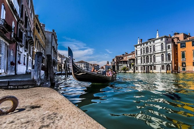 30-min Private Gondola Ride for up to 5 people - The ride itself: private, for up to five people