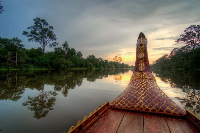 Angkor Bike tour & Gondola Sunset Boat - The Sunset Boat: Dragon Boat Along an Ancient Waterway