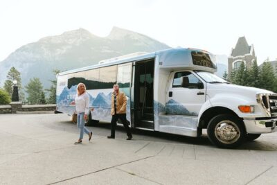 Banff Tour with Gondola & Lake Cruise - roundtrip from Calgary - The ride into Banff: Tunnel Mountain Drive and first views