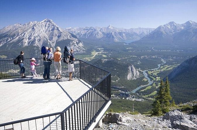 Banff Tour with Gondola & Lake Cruise - roundtrip from Calgary - Best for you if…