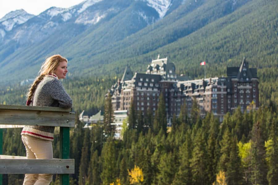 Banff Town: Gondola, Lake Louise, Moraine, Cave and Basin - Moraine Lake (summer) or Lake Minnewanka (winter): the season swap that matters