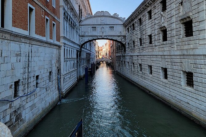 Best Of Venice: Saint Mark's Basilica, Doges Palace with Guide and Gondola Ride - What to wear, bring, and plan so the day stays smooth