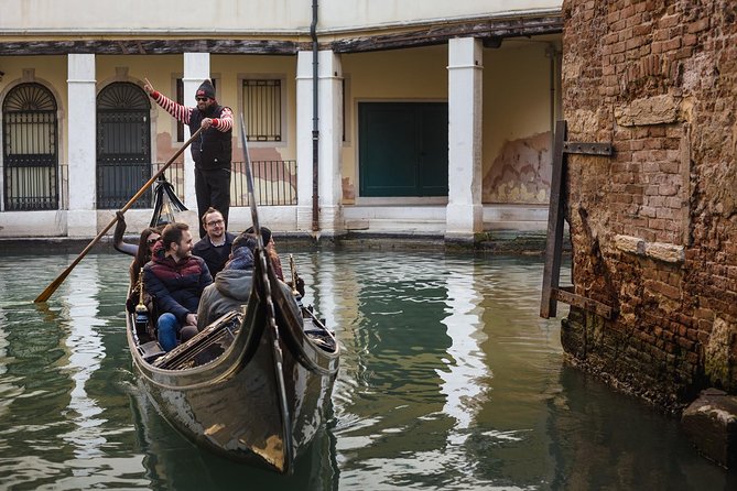 Charming Gondola Ride on the Grand Canal & Gondola Gallery™ - Should You Book This Gondola and Gondola Gallery Tour?