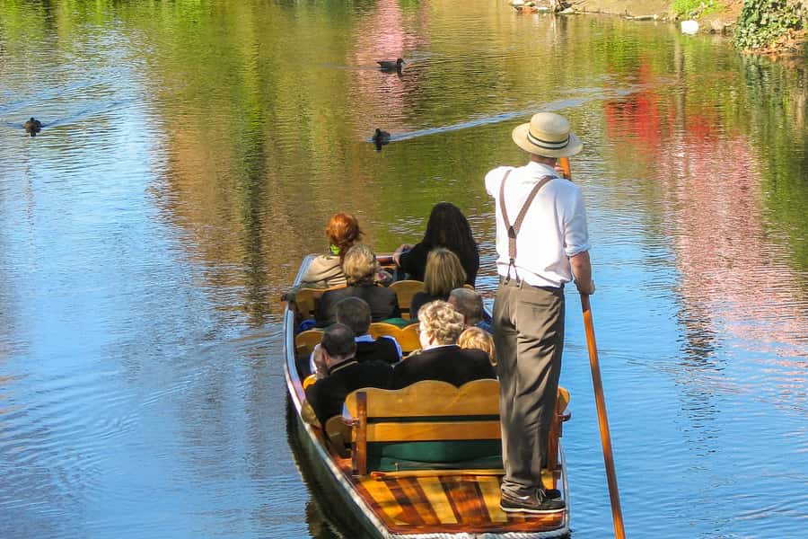 Christchurch: Gondola Ticket and Punt Ride on the Avon River - Should You Book It? A Simple Decision Guide