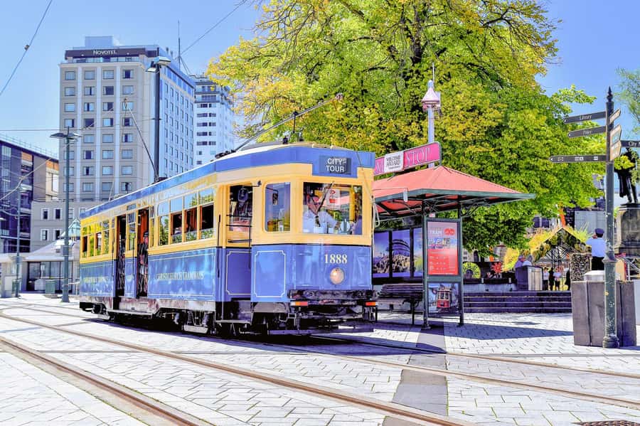 Christchurch: Tram, Punt and Gondola Ride Combo Ticket - What Makes the Tram Commentary Worth It