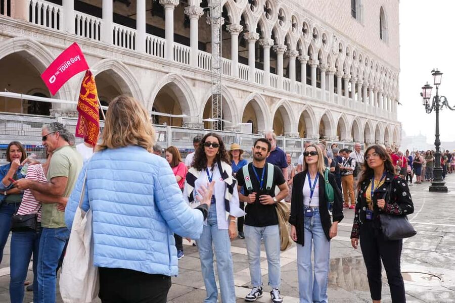 Doge's Palace, St. Mark's & Gondola Ride with Options - Rialto Walking Tour: One Hour to Learn the Street-Level Venice