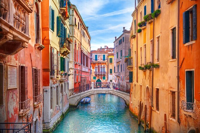 Doge’s Palace Tour, Prisons, Bridge of Sighs & Gondola Ride - Getting Your Bearings in Piazza San Marco (and why the clock-tower meeting helps)