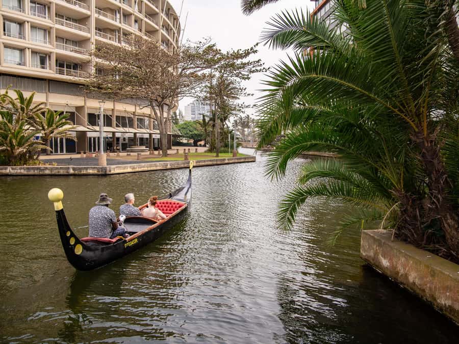 Durban: Gondola Ride - Day vs Night on the Canal: when to go