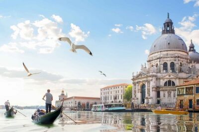 Enchanting Venice: City Walk & Majestic Gondola Ride! - Stop 2: Campo Santa Maria Formosa for a calmer square break