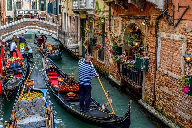 Enchanting Venice: City Walk & Majestic Gondola Ride! - Stop 6: Ponte de le Ostreghe and Venice names with food history
