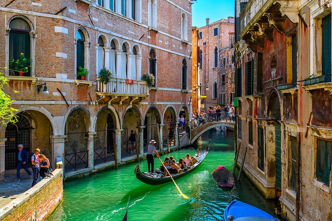 Explore the Canals on an Authentic Gondola Tour Venetian Dreams - Key highlights in plain terms
