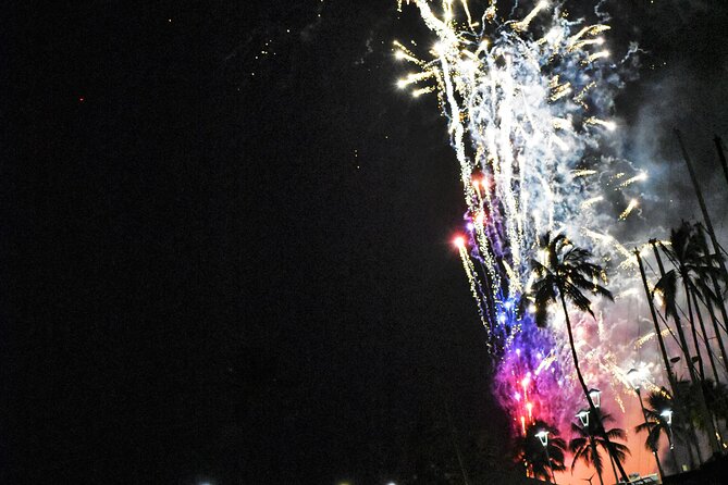 Fireworks Waikiki Gondola Cruise -lots of fun- - Price and value: is $128 per person fair?