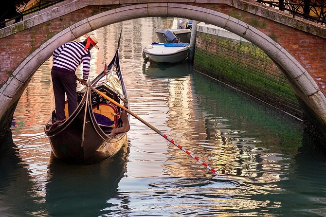 Gondola Ride and St Mark's Basilica - The gondola ride at 3:00pm: Canal Grande from the waterline
