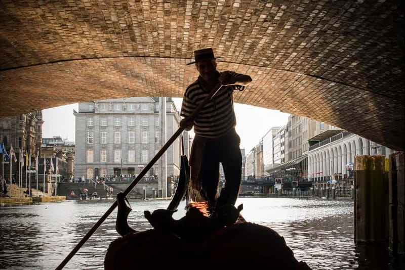 Hamburg: Alster Lake public Tour in a Real Venetian Gondola - Price and value: what $53 buys you in Hamburg
