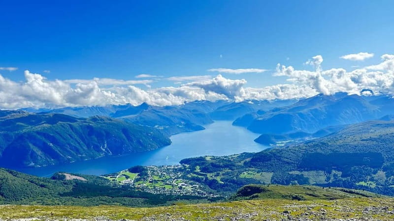 Hellesylt: Fjord to Sky Scenic Escape to Stranda Gondola - Hellesylt to Stranda: a fjord-to-mountain day with a fast rhythm