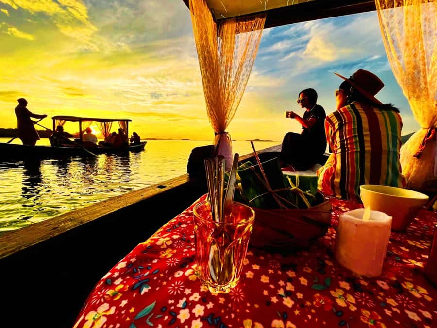 Ko Lanta: Sunrise Gondola Boat Ride with Breakfast - Cruising the Tung Yee Peng mangroves at first light