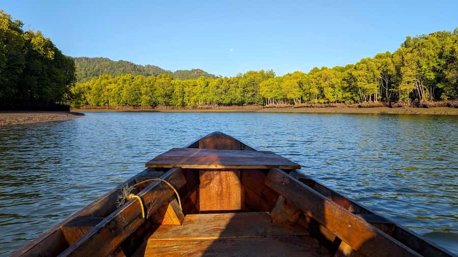 Koh Lanta: Romantic Sunrise Private Gondola Tour - Should You Book the Romantic Sunrise Private Gondola Tour?