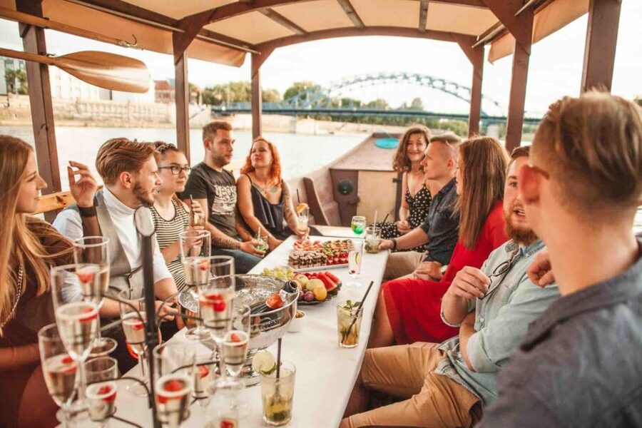 Krakow: Private Traditional Gondola Cruise - 1 to 2 Hours and $164 for Up to 12: Is It Good Value?