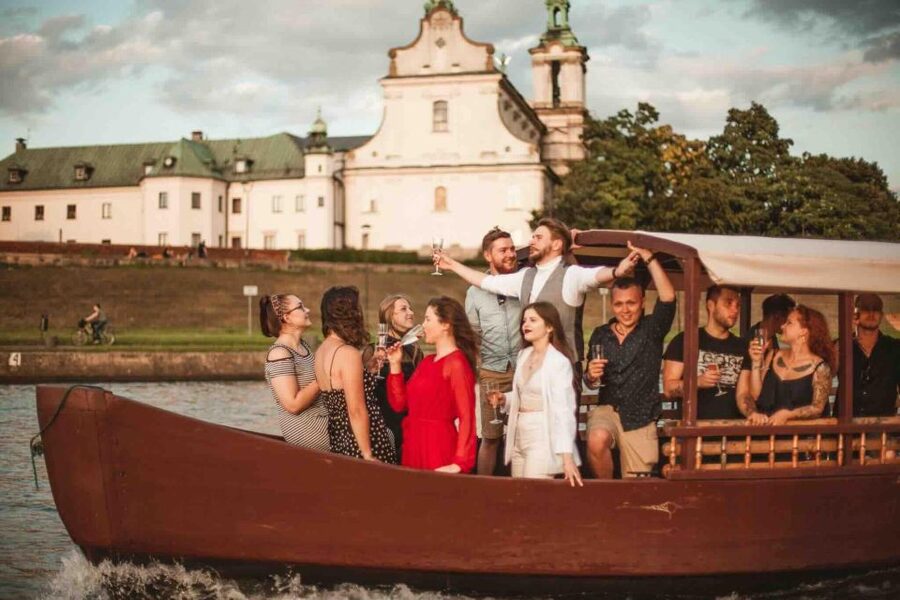 Krakow: Private Traditional Gondola Cruise - The Old City from the Water: Architecture You Can Actually Take Your Time With