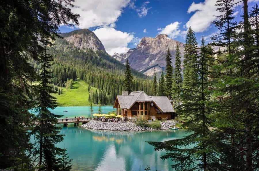 Lake Minnewanka, Lake, Louise, Johnson Lake & Banff Gondola - Banff National Park: one guided hour with multiple viewpoints