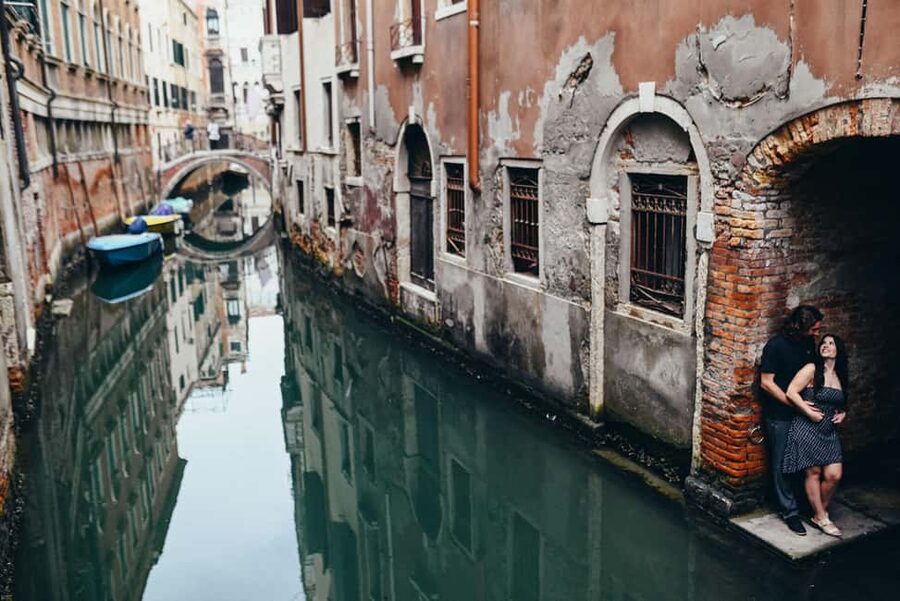 LAND & GONDOLA PHOTOSHOOTING - What You Get: 70 Edited HD Photos, Same-Day Delivery