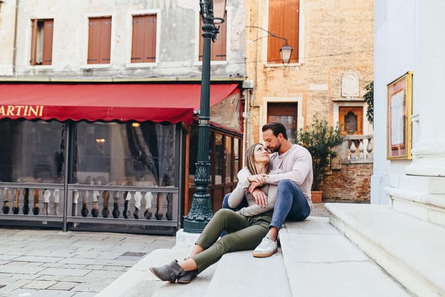 LAND & GONDOLA PHOTOSHOOTING - Price and Value: $293 for Up to 4, Plus a Straight 90€ Gondola Fee