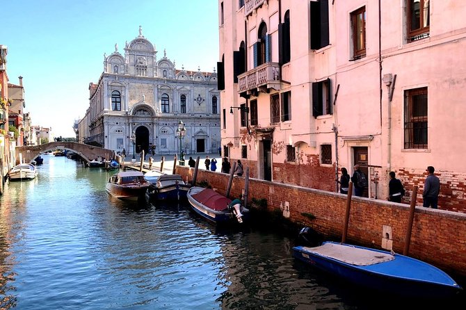 Morning Walking Tour of Venice with Gondola Ride - Santa Maria della Salute: baroque architecture with a very practical backstory