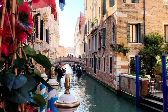 Morning Walking Tour of Venice with Gondola Ride - Basilica dei Santi Giovanni e Paolo: why Venetians called it a pantheon