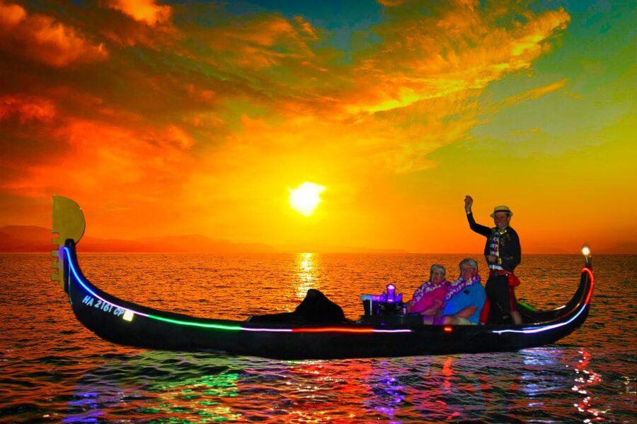Oahu: Luxury Gondola Cruise with Drinks and Pastries - Why This Italian Gondola Cruise Works So Well on Oahu
