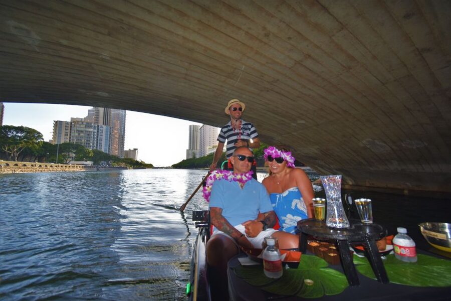 Oahu: Luxury Gondola Cruise with Drinks and Pastries - Comfort on Rainy Waikiki Days (and When It’s Hot)