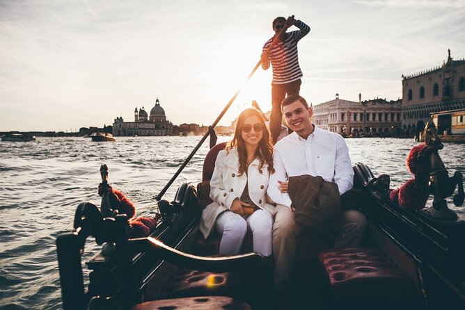 Private Gondola Ride with Professional Photographer in Venice - How many locations you should choose