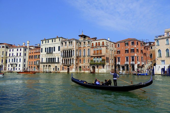 Private Gondola Tour - Accessibility and Who Can Join