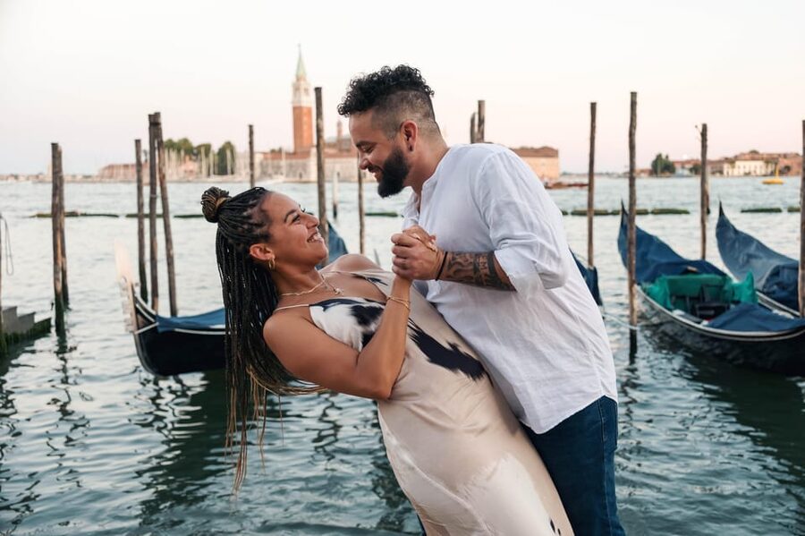 Private Photoshoot of Your Gondola Ride in Venice - Private Group Comfort: Less Waiting, More Shooting Time