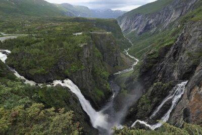 Private tour - Hardangerfjord, Voss Gondola & 4 Great Waterfalls - Stop 1: Fossen Bratte for a quick, thundering warm-up