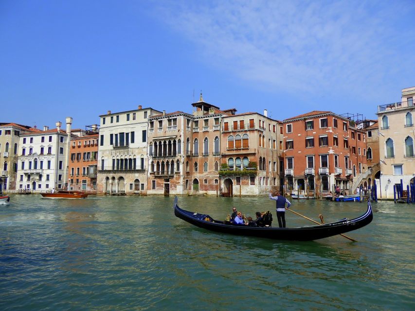 Private Venice Walking Tour and Gondola Ride - 30 Minutes on a Gondola: Short, Sweet, and Actually Manageable