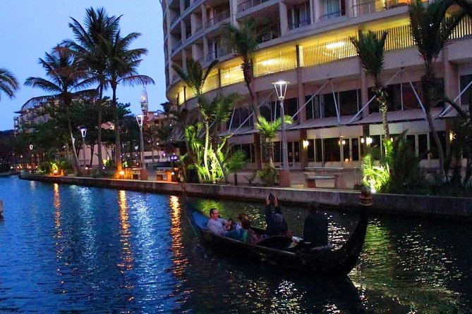 Relaxing Gondola Boat Ride on the Durban Point Waterfront Canal - Where It Fits in Your Day: Shopping, Cafes, and Short Walks