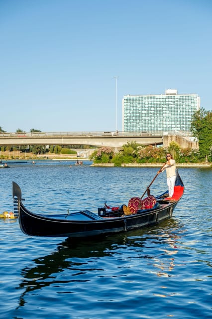 Roma: The one and only Roma Gondola tours on the lake! - The aperitif option: what’s included and what costs extra