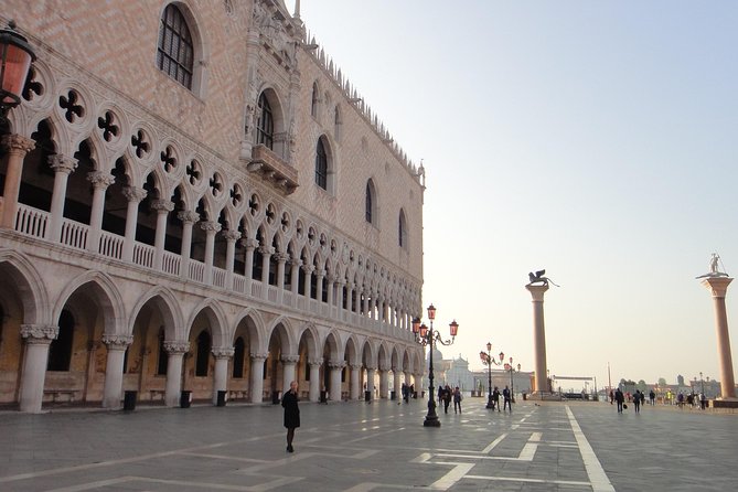 Saint Marks Basilica, Doge's Palace and Gondola tour in Venice - St Mark’s And Doge’s In One Shot: Why This Tour Fits First-Time Venice