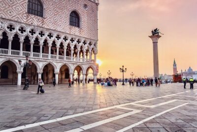 Saint Marks Basilica, Doge's Palace and Gondola tour in Venice - Meeting Point Near Saint Mark’s Square: Finding It Without Stress
