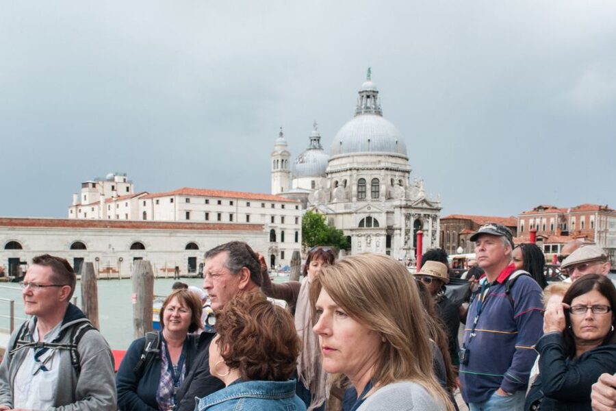 Secret Venice & Gondola Tour - Starting in the Right Place: Royal Gardens and the Alilaguna Office
