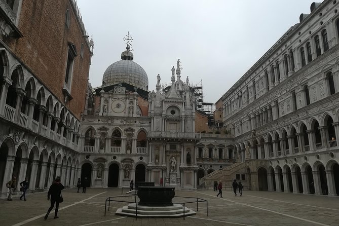 Skip-the-Line Venice Private Tour Including St Mark Doges Palace & Gondola Ride - Why this St. Mark’s and Doge’s Palace combo saves your Venice day