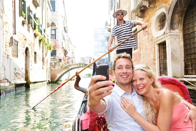 St. Mark’s Basilica Guided Tour with Venice Canals Gondola Ride - Bridge of Sighs and Doge’s Palace: the moment everyone wants