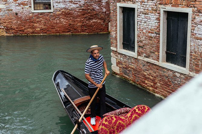 The Best of Venice: San Marco Highlights & Gondola Ride - Practical Tips for a Smooth San Marco Morning (or Afternoon)