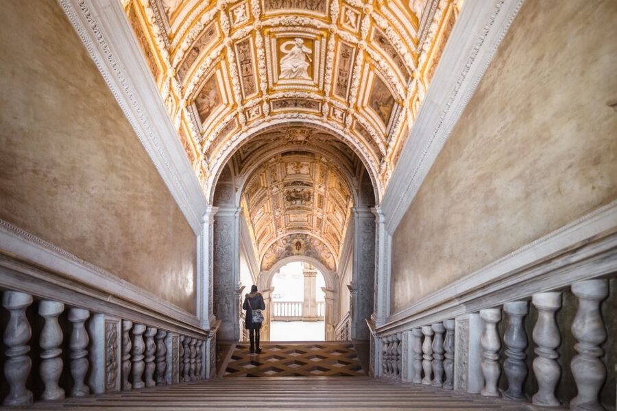 Tour of Doge's Palace and Gondola Ride - Entering Doge’s Palace at the right pace (and without wasting time)