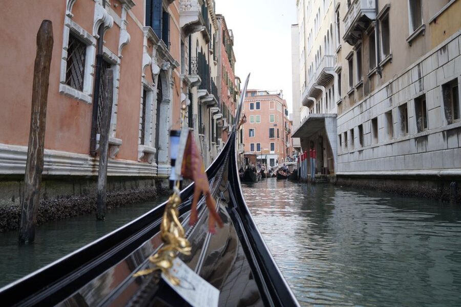 Tour of Doge's Palace and Gondola Ride - Gondola Gallery: the craft behind the romance