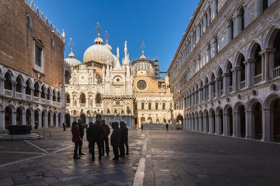 Tour of Doge's Palace and Gondola Ride - The guide-driven tour rooms: what you’re actually seeing