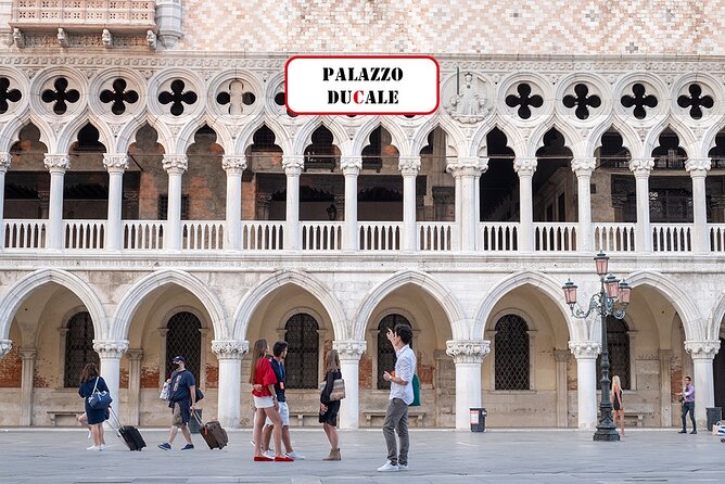 Unusual Venice Walking Tour through Rialto & Gondola Experience - Piazza San Marco to Rialto: the tour’s best trick is pacing