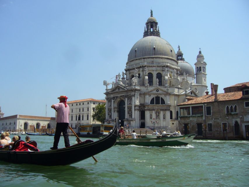 Venice: 30 min Gondola Ride on the Grand Canal with Guide - The Route Moment You’ll Remember: Grand Canal Grandeur, Then Quiet Canals